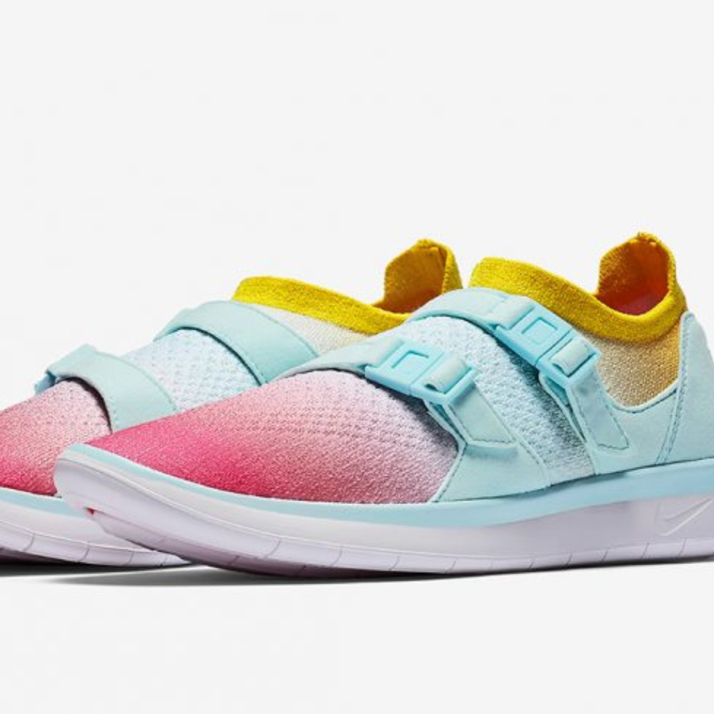 Women’s Nike Air Sock Racer Ultra Knit